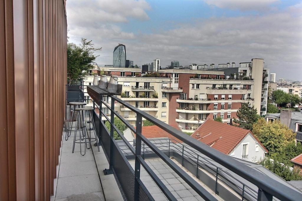 Le Toit Du Montvalerien Suresnes Daire Dış mekan fotoğraf